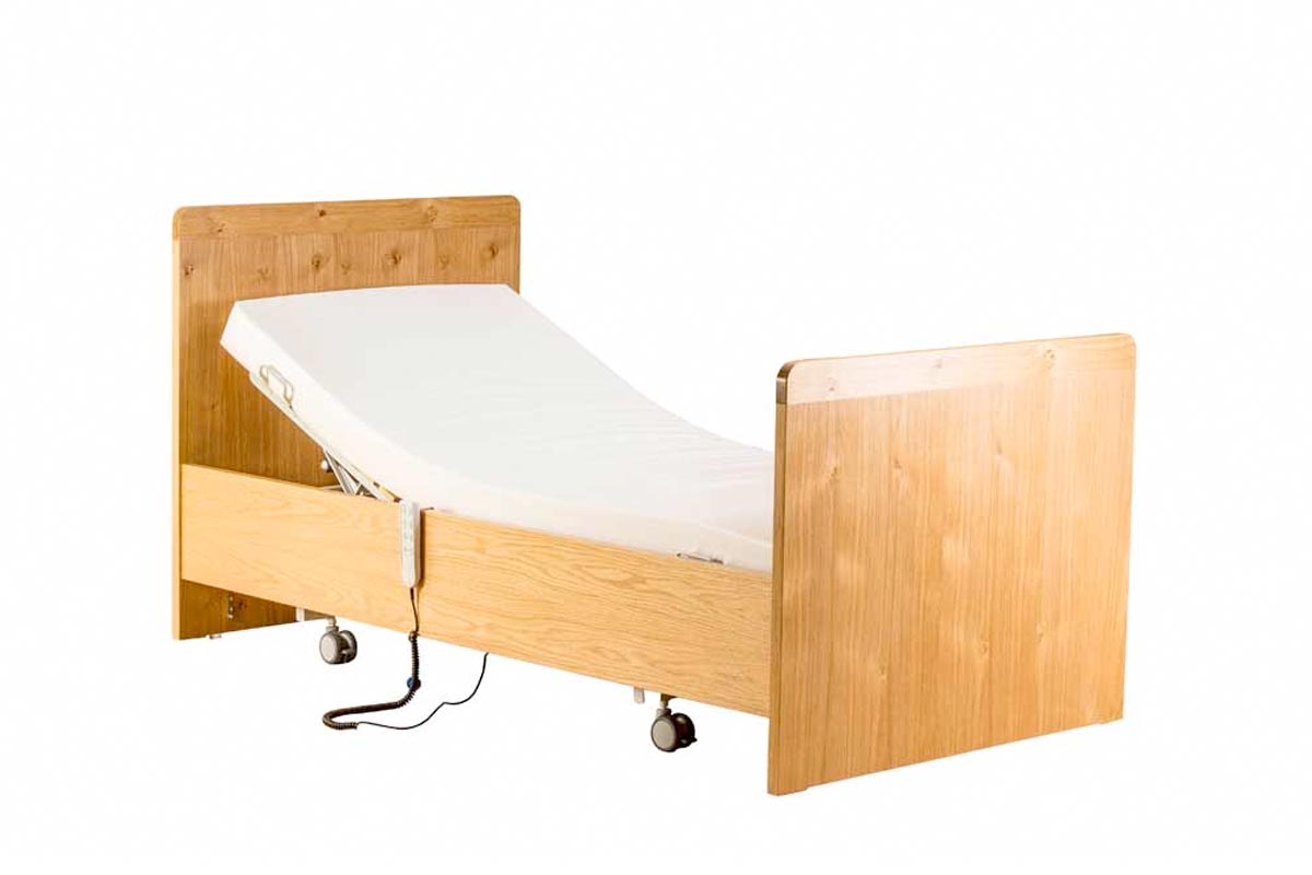 Bett-Liftsystem mit Matratze in Bettumrandung