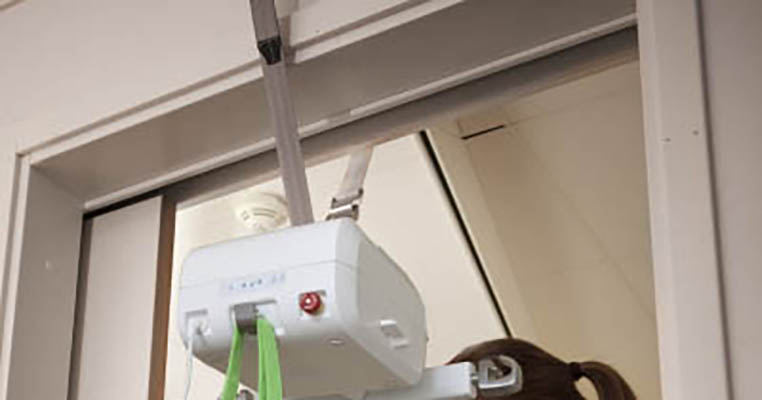 Befestigung des Deckenlifters